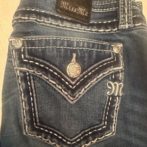 Y2K! Miss Me jeans Embellished thread stitch. Low waist flare leg Jeans